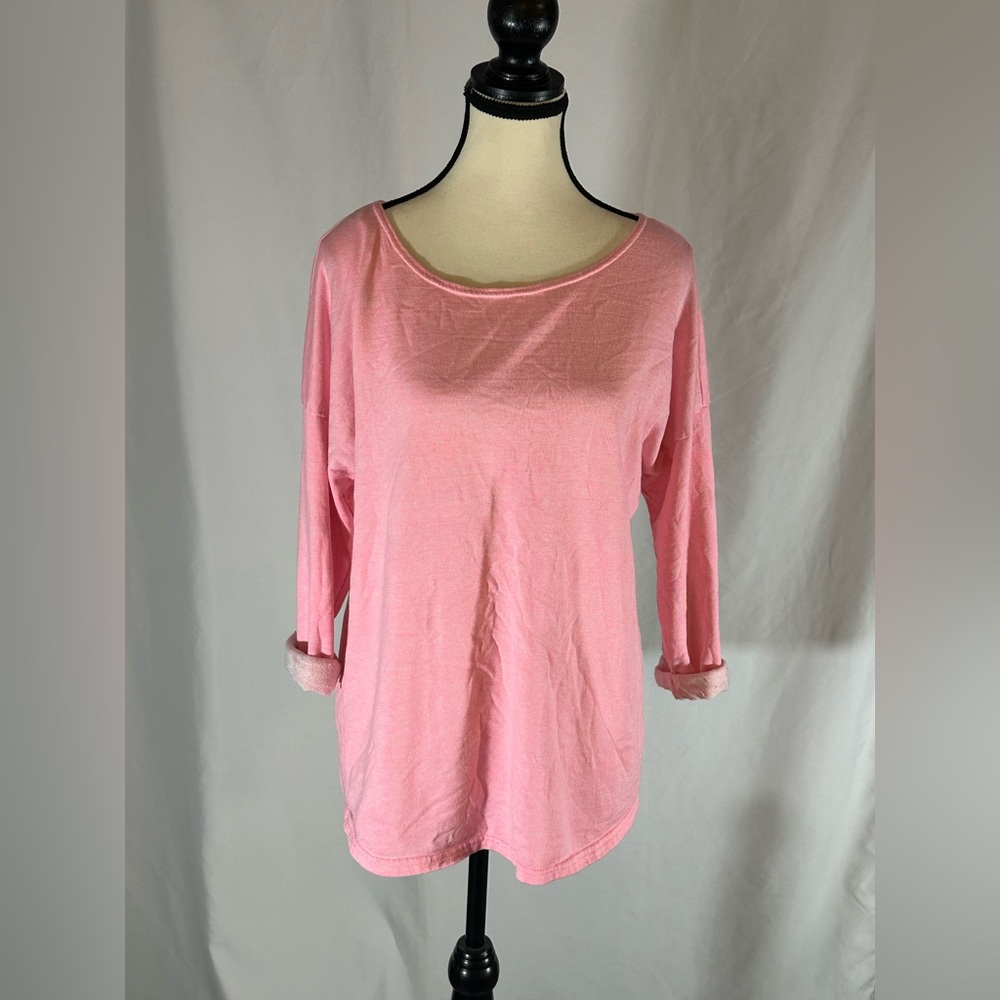 DIVIDED by H&M • Bright Pink Pull Over Sweater Women’s Size Medium